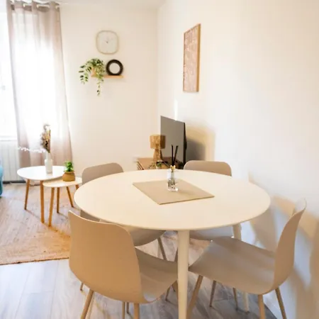 Cosy A Houlgate, A 2 Pas De La شقة